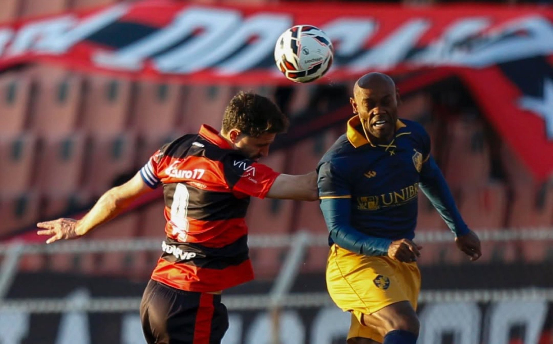 Retrô perde para o Ituano, acumula cinco jogos sem vitória e se afunda na Série C