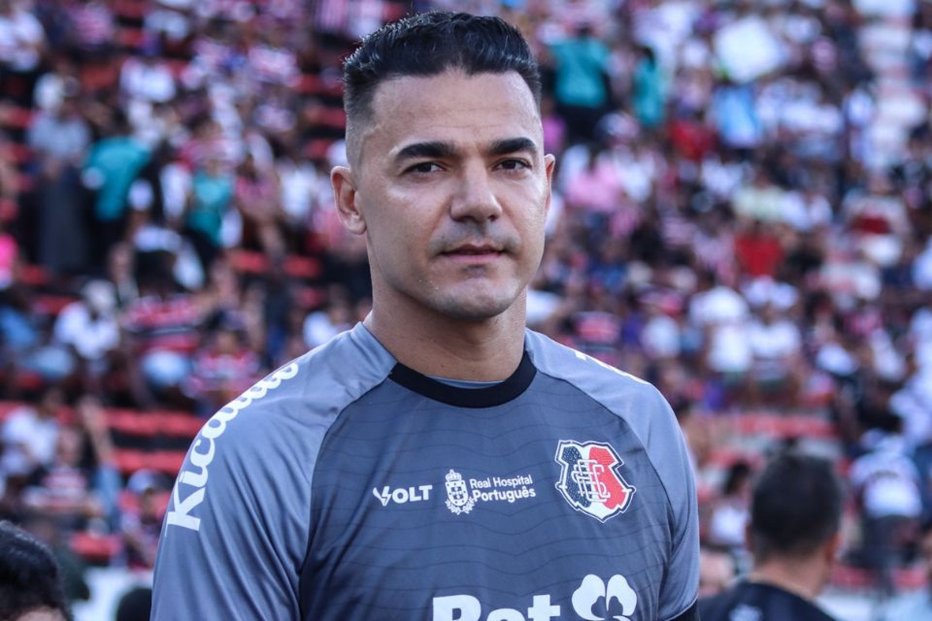 Santa Cruz: Vaiado no jogo anterior, Felipe Alves brilha contra o América-RN e é eleito melhor em campo por Igor Moura