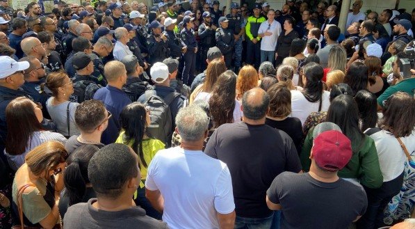 Guarda municipal de Ipojuca agredido por adolescente é sepultado sob forte comoção