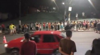 Colisão na BR-101, deixa idoso e motociclista mortos