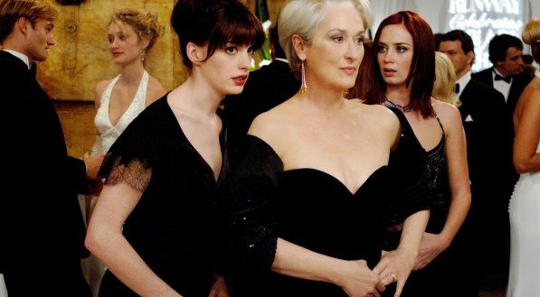 Tudo o que se sabe até agora sobre "O Diabo Veste Prada 2" e o que podemos esperar da sequência
