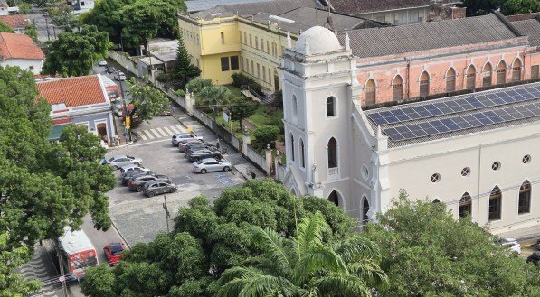 Voz do Leitor, 08/07: Assaltos e insegurança na Praça de Casa Forte