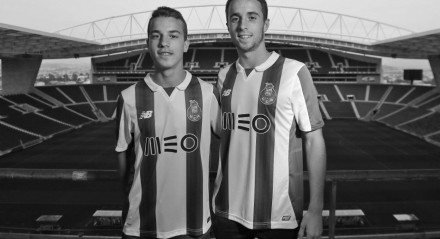Os dois irmãos eram jogadores de futebol 