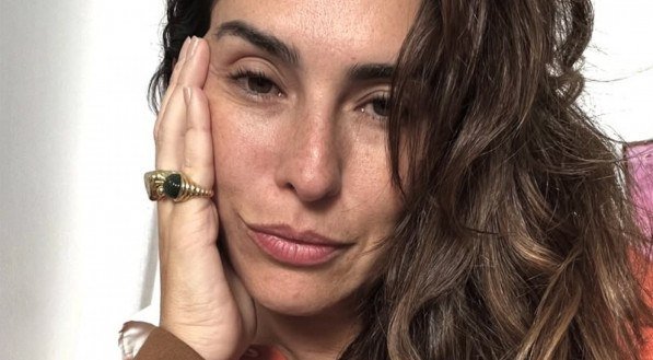 Atriz Fernanda Paes Leme.
