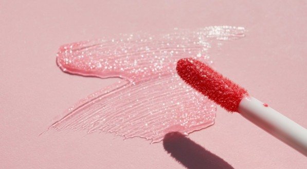 Imagem ilustrativa de um gloss!