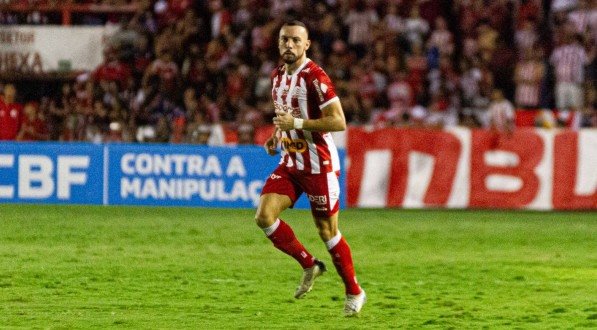 Paulo Sérgio, atacante do Náutico
