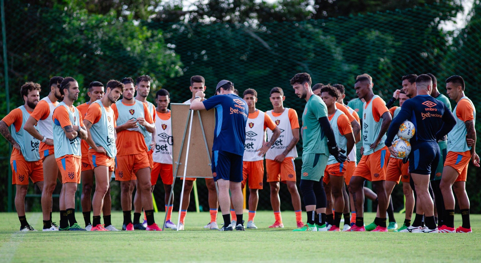 Sport x Ceará ao vivo (09/07): onde assistir, horário e escalações