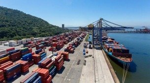 Entidades manifestam preocupação com efeitos de tarifaço de Donald Trump