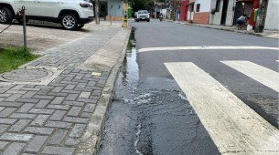 Vazamento e desperdÃ­cio de Ã¡gua nos Aflitos