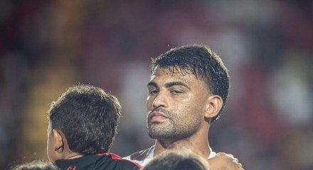 Volante recebeu uma proposta da Europa e pode ser mais um a deixar o Leão