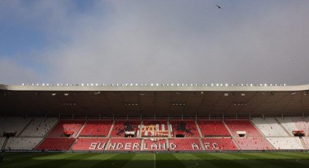 Um clube que gera uma das grandes expectativas na atual janela de transferências do Campeonato Inglês é o Sunderland. Recém-promovido à Premier League após a vitória nos playoffs da segunda divisão, a equipe retorna à elite inglesa em busca de um objetivo claro: fugir do rebaixamento. Para isso, o Sunderland vem se movimentando de maneira [&#8230;]