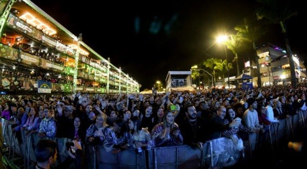 Rádio Jornal marca presença no FIG com entrevistas, cobertura de shows e bastidores. A TV Jornal também acompanha o evento, com reportagens sobre os preparativos e a expectativa para a abertura do Festival.