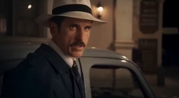 Ernesto (Eriberto Leão) em "Êta Mundo Melhor!"