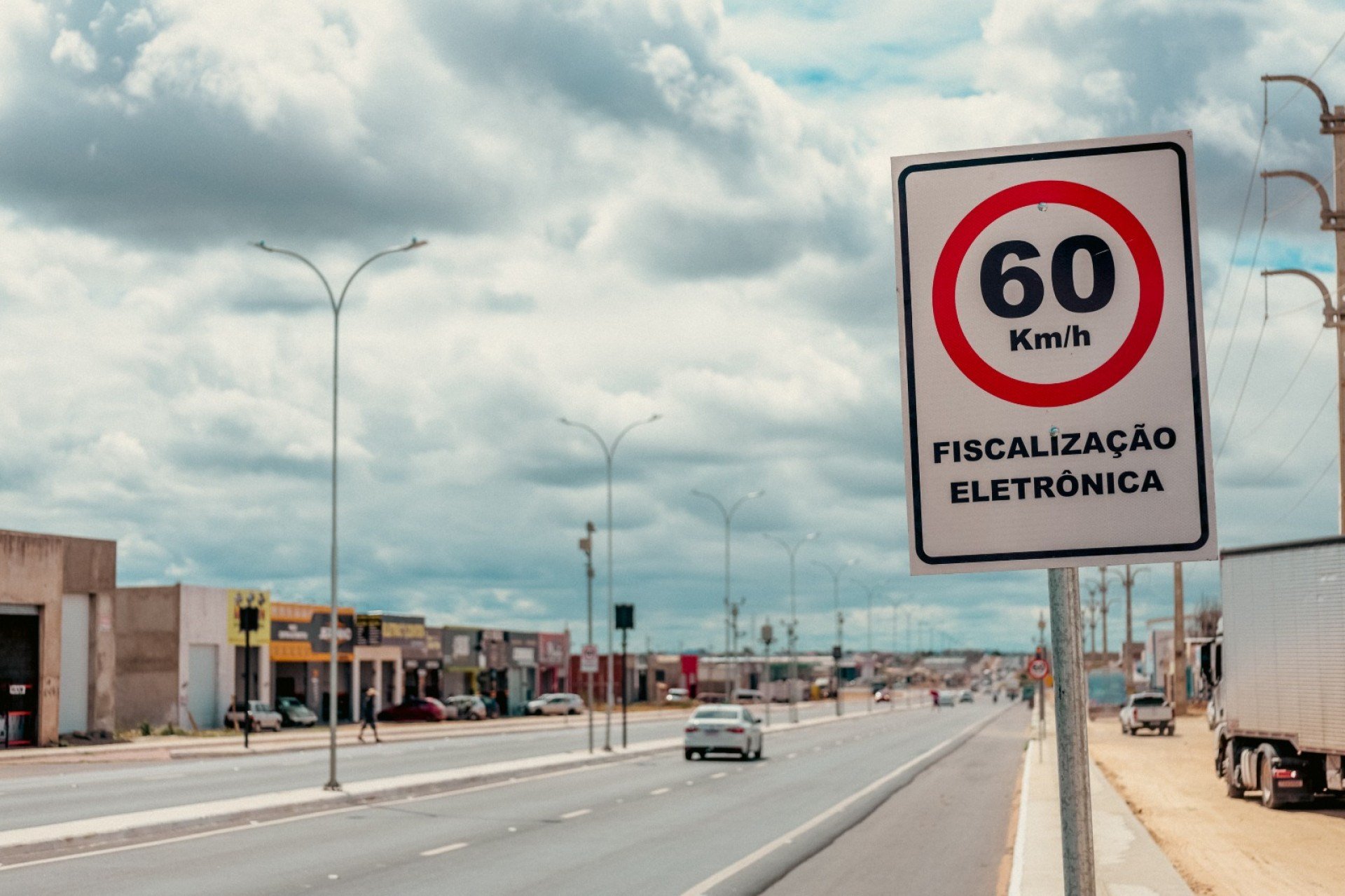 Os novos radares eletrônicos foram instalados em pontos estratégicos da cidade