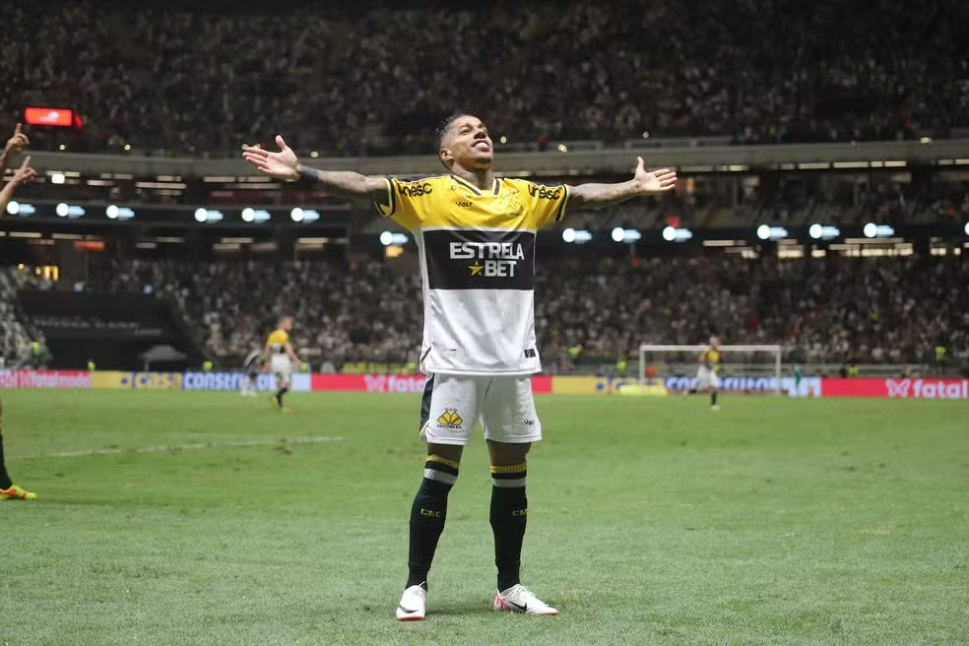 Matheusinho, atacante, na época do Criciúma