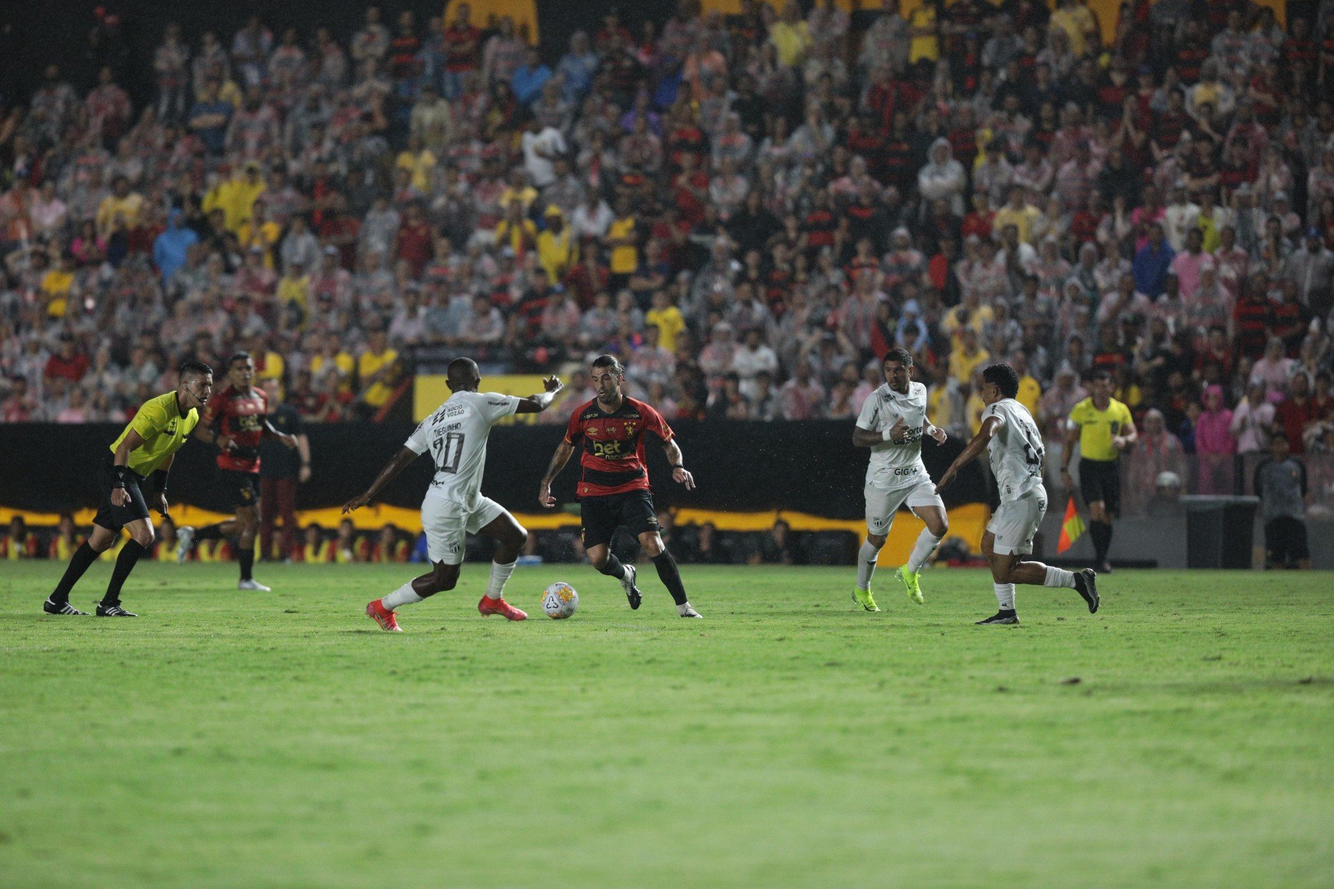 Ao vivo: Acompanhe a transmissão de Sport e Ceará pelas quartas de final da Copa do Nordeste