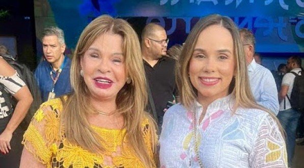 Imagens da prestigiada abertura da Fenearte