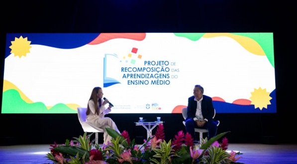 Evento reúne gestores, professores e profissionais das 16 Gerências Regionais de Educação para debater os rumos da política educacional estadual