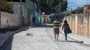 Principal via da zona rural de Olinda, a Rua Lygia Gomes da Silva recebeu melhorias