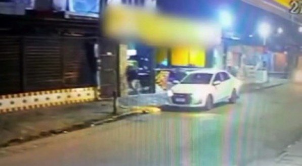 Homem de 34 anos, líder de tráfico, preso em operação 'golpe final': pistola, revólver e dinheiro apreendidos