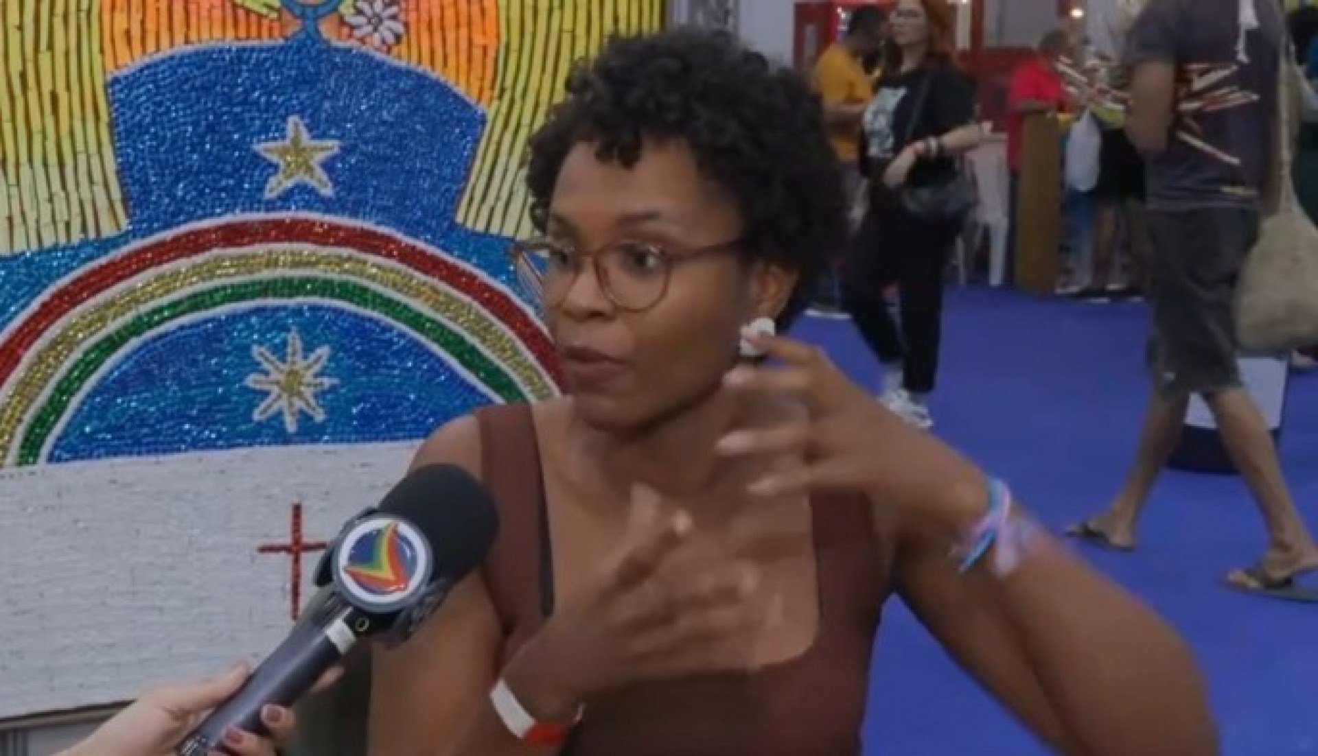 Artista plástica tem obras roubadas a caminho de exposição na Fenearte