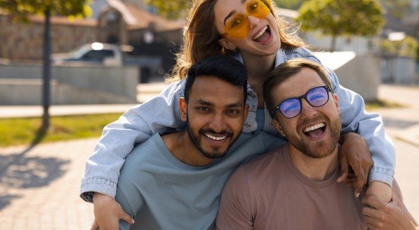 Você é um bom amigo? Especialistas listam atitudes que definem uma amizade saudável