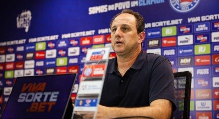 O técnico Rogério Ceni agradeceu o incentivo da torcida do Bahia e pediu para que o apoio seja mantido no restante da temporada.