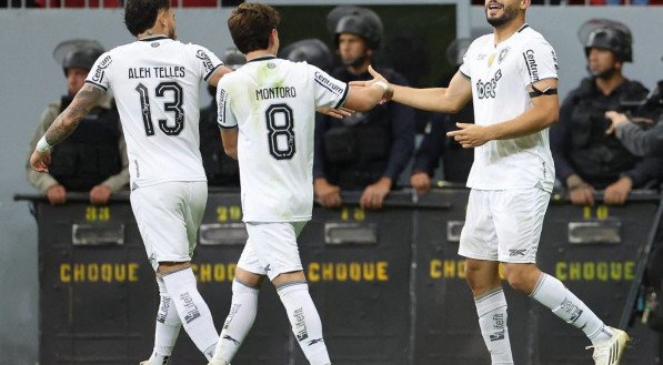 O Alvinegro convenceu na estreia do italiano