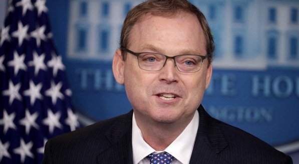 Prazo final para negociar tarifas é 1º de agosto, revela Kevin Hassett