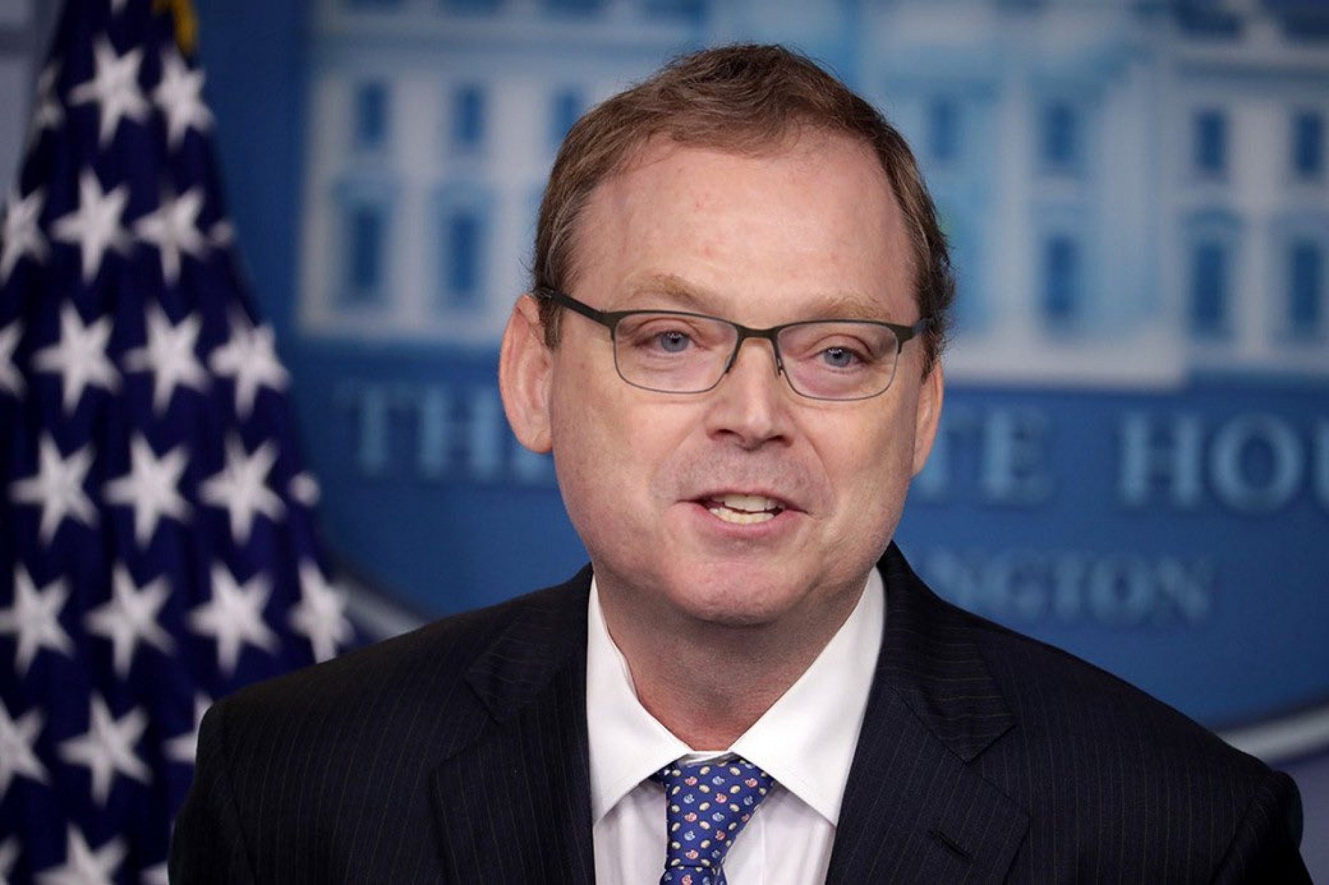 Prazo final para negociar tarifas é 1º de agosto, revela Kevin Hassett