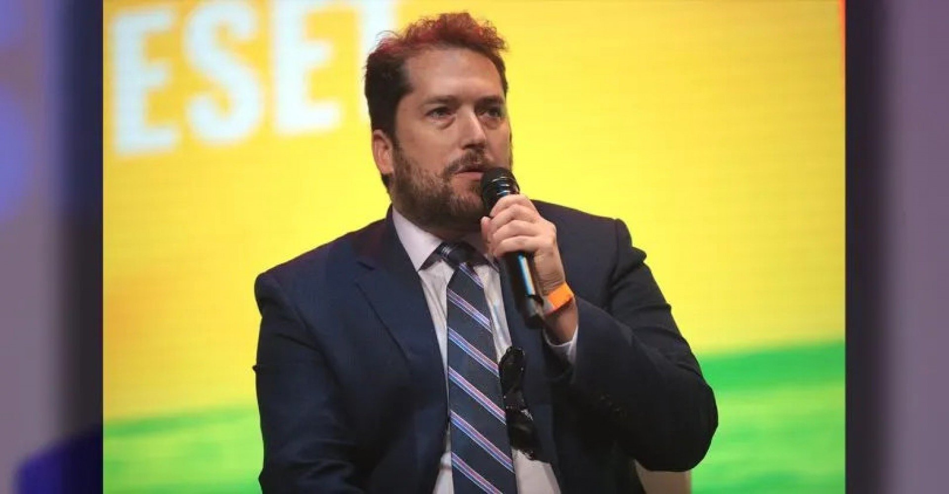Foto da capa: Política