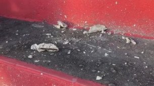 Pedaço de concreto que caiu do Estádio do Arruda