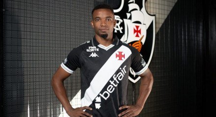 Jogador retorna ao futebol brasileiro após oito anos