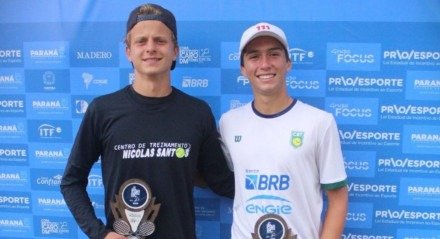 Henrique Vialle é vice-campeão nas duplas. Em Montevidéu, João Gabriel Almeida é campeão nas duplas nos 14 anos
