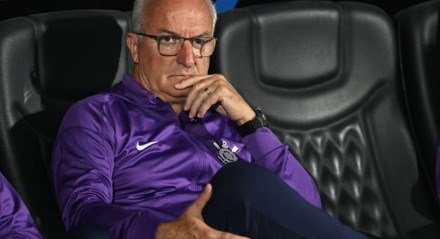 Apesar da derrota, o treinador elogiou a postura do time e enfatizou que acredita na evolução da equipe.