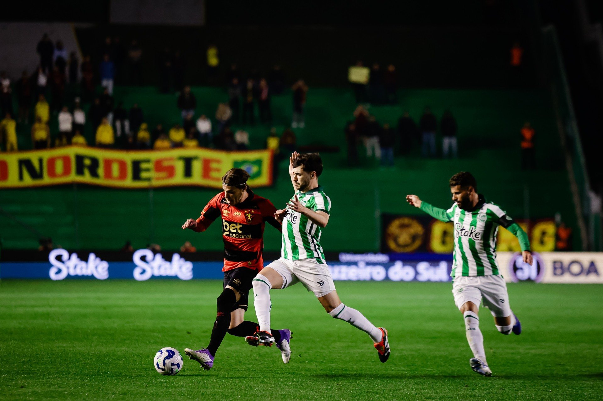 Com lei do ex, Sport perde para o Juventude, soma a 9ª derrota e segue sem vencer na Série A