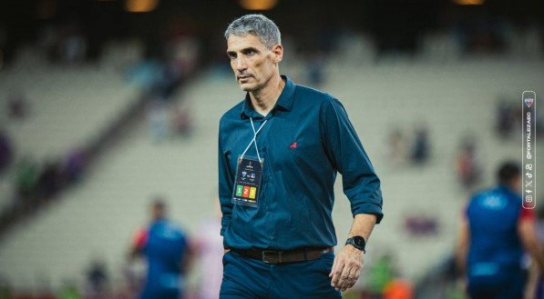 A crise no Laion parece não ter fim. Já são nove jogos sem vencer, com seis derrotas seguidas, e a pressão interna é enorme pela demissão do treinador.