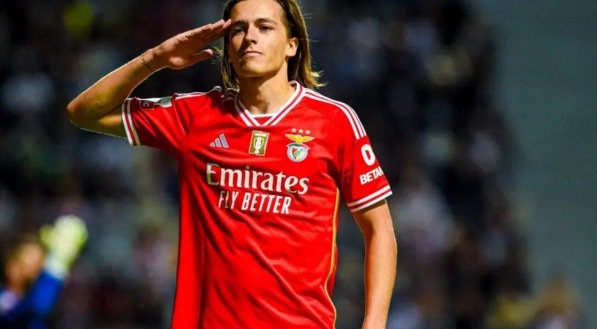 Álvaro Carreras trocou o Benfica pelo Real Madrid