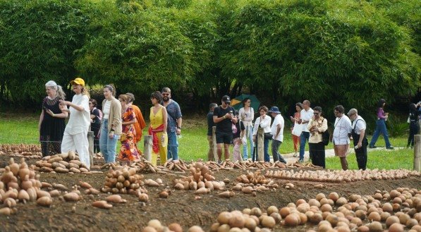 Grupo cumpre roteiro do Circuito Fenearte 2025, na Usina de Arte, em Água Preta