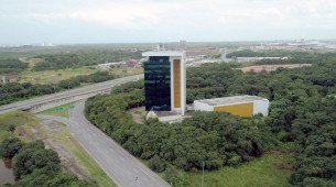 Sede adminstrativa de Suape, onde serão erguidos novos empreendimentos no entorno