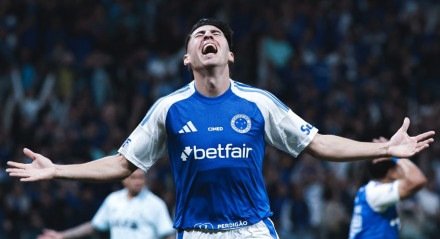 Villalba comemora com emoção o primeiro gol com a camisa do Cruzeiro: “Jamais vou esquecer”