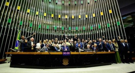 o limite de dedução do Imposto de Renda para pessoas jurídicas, que passa de 2% para 3%, e agora segue para apreciação do Senado Federal.