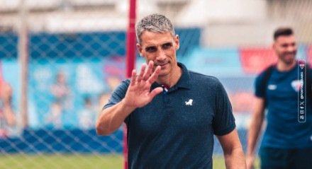 O treinador teve o desligamento do clube cearense oficializado nesta segunda-feira (14), e deixa o Tricolor após mais de quatro anos.