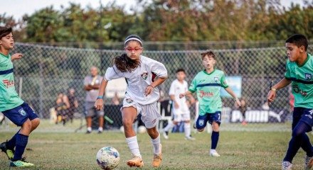 Primeira menina na história do Tricolor a ser aprovada para a atuar entre os meninos, Alice Duarte chama já a atenção no sub-11