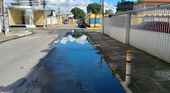 Voz do Leitor, 17/07: Acúmulo de água em ruas de Jaboatão