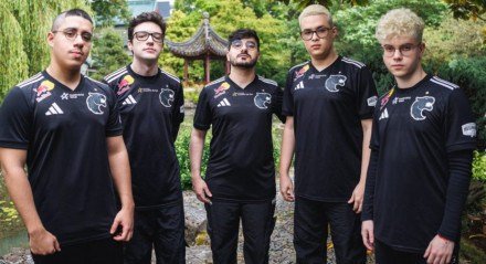 A FURIA perdeu para a FlyQuest na final da Chave Inferior do Grupo A e foi eliminada da Copa do Mundo de E-sports
