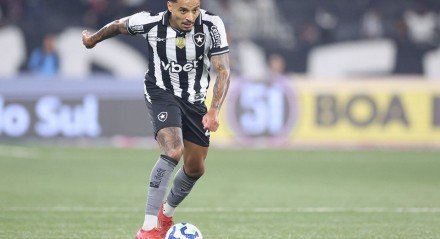 Volante se despediu no último jogo contra o Vitória: “Minha eterna gratidão ao Botafogo”