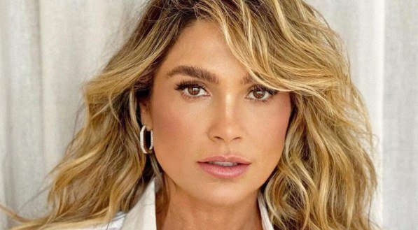 Atriz Flávia Alessandra