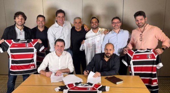 Assinatura da proposta vincunlante da SAF do Santa Cruz