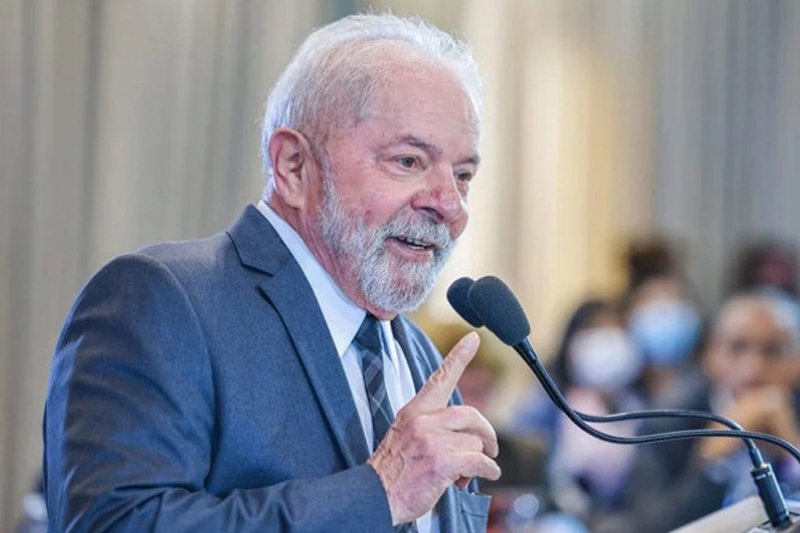 Lula vai totalizar em seu terceiro mandato pelo menos R$ 387,8 bilhões em gastos não contabilizados na meta fiscal